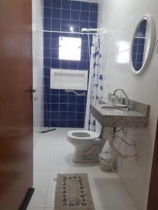 Koupelna v ubytování Casa de férias Sol Dourado + 2 fotografie