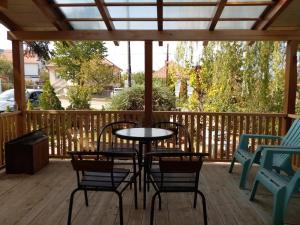 Balkón nebo terasa v ubytování Apartman Otvoreno polje + 4 fotografie