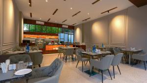 Restaurace v ubytování Magnus Nexstar Suites Kalyani Nagar