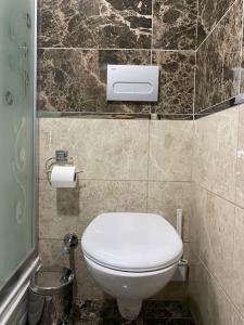 Koupelna v ubytování Stone Studio with Beautiful View in heart of İzmir