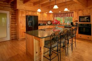 Η κουζίνα ή μικρή κουζίνα στο Heavenly Heights Holiday home +24 φωτογραφίες