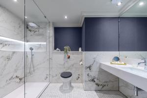 A bathroom at The Victoria
