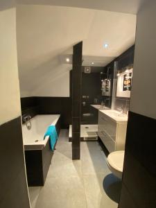 Η κουζίνα ή μικρή κουζίνα στο Nirvana Loft