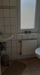 Ένα μπάνιο στο Kaisers Ferienwohnung +6 φωτογραφίες