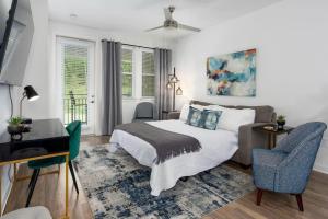Luxury 1 BR apt in new community - Oak Mt Park客房内的一张或多张床位
