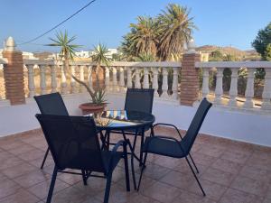 A balcony or terrace at Cortijo Los Garridos - 8 huéspedes