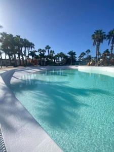 The swimming pool at or close to Casa del Mar Air-conditioned Apartment with Swimming Pools - Corralejo Playa