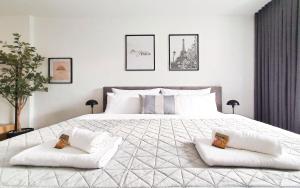 Postel nebo postele na pokoji v ubytování LIVATION - Apartments Hamm-Mitte - 2 Zi - Nespresso - SmartTV - freeWiFi - ausgestattete Küche - 24h Check-In - bis 4 Pers pro Apartment + 37 fotografií