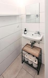 Koupelna v ubytování LIVATION - Apartments Hamm-Mitte - 2 Zi - Nespresso - SmartTV - freeWiFi - ausgestattete Küche - 24h Check-In - bis 4 Pers pro Apartment