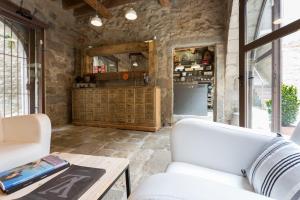AS Palau dels Alemanys Suites Boutique Monument的休息区