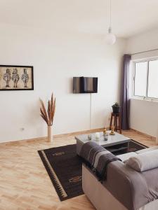 TV a/nebo společenská místnost v ubytování Residencia Solimar