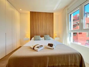 モトリルにあるPUSHE Playa Granada Beach & Golf 5のベッドとタオル2枚のある寝室 +53枚の写真