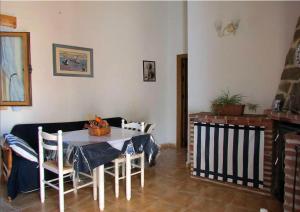 A seating area at Apartamentos Rurales Azabal