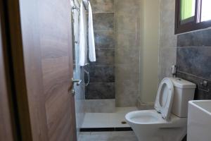 Kupatilo u objektu HAMDAAN Hotel