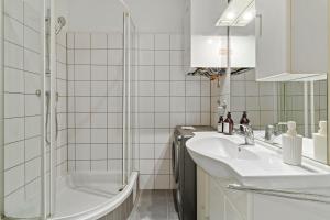 Foto dalla galleria di Balcony Apartment, 4 min to U3 Zipperer Straße a Vienna