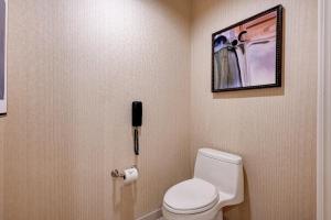 Vannituba majutusasutuses Amethyst Studio Suite MGM Signature STRIP VIEW Balcony