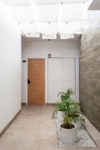 Gambar di galeri bagi Modern and Relaxing Near CC Miraflores and Forum Majadas H2 di El Rodeo +19 gambar