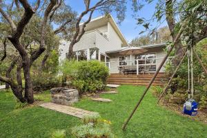 Κήπος έξω από το Yarringa Beach House