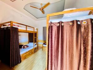 Кровать или кровати в номере Lazy staytion