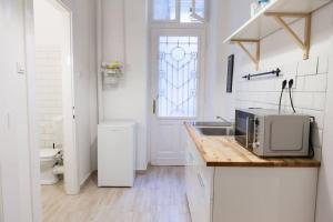NY cafe apartment, romantic & central, 30m2, AC 1077 Budapest, Almássy tér 3 kép - 2