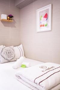 Letto o letti in una camera di Comfort Guest House - C and E