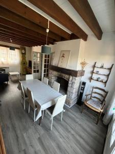 Χώρος καθιστικού στο Maison Bretonne vue mer 3 chambres 9 personnes 300m de la mer et du centre du Val André +11 φωτογραφίες