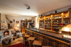 梅乌布雷福尔根酒店酒廊或酒吧区
