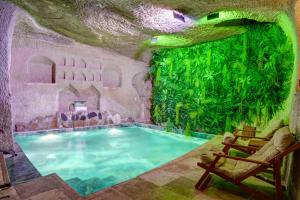 Bazén v ubytování Aşk-ı Nare Cave Hotel - Swimming Pool & SPA nebo v jeho okolí