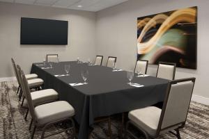 Kawasan bisnes dan/atau bilik persidangan di Hilton Phoenix Chandler