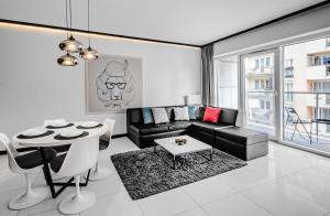 Posezení v ubytování Apartamenty Homely Place Casa Verona - Stary Rynek - Parking