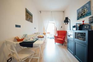 A kitchen or kitchenette at Bed à Cala