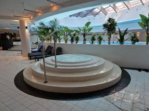 Hồ bơi trong/gần Apartly - Hanza Tower apartament City View, parking, pool, sauna