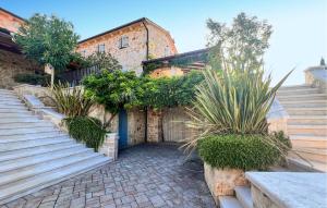 Fotografie z fotogalerie ubytování 2 Bedroom Beautiful Home In Labinci v destinaci Labinci + 29 fotografií