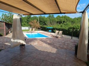 Πισίνα στο ή κοντά στο Villa Hilda