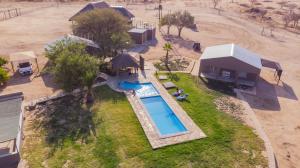 Bazén v ubytování Omaruru Guest Farm nebo v jeho okolí