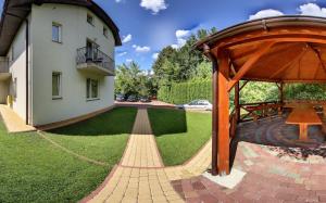Budova, v ktorej sa ubytovanie bed & breakfast nachádza