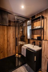 Koupelna v ubytování Glamping Osada