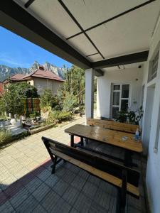 Imagen de la galería de Casa David, en Buşteni 72 fotos más