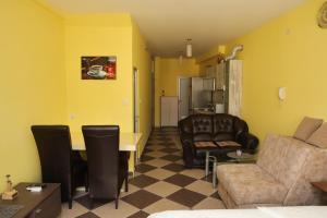 Köök või kööginurk majutusasutuses Studio Apartman Ad fines
