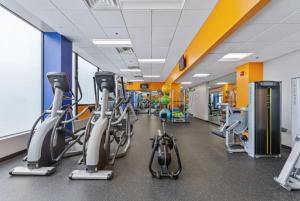 Fitnesscentret og/eller fitnessfaciliteterne på PP 1301 Modern Corporate 2br, pool, Gym
