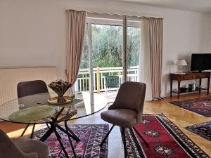 TV a/nebo společenská místnost v ubytování Apartment Velden - Angelika Berginz