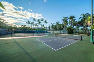 Tenis a/nebo squash v ubytování Spacious 2 Bed with Views nebo okolí