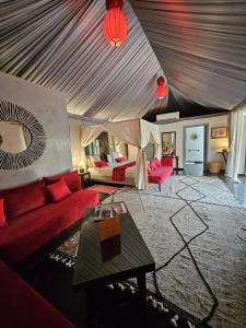 Posezení v ubytování Eden Lodges & SPA + 37 fotografií