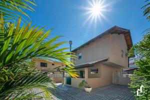 Το κτήριο όπου στεγάζεται  η παραθεριστική κατοικία