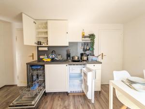 Kuchyň nebo kuchyňský kout v ubytování B6 - Urlaubsmagie - Inmitten der Sächsischen Schweiz mit Balkon mit Ausblick auf die Sandsteine