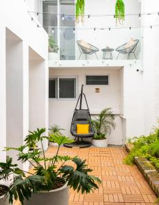 Taman di luar Charming and Efficient First Level Family Apt 5