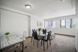 Et opholdsområde på PP 1301 Modern Corporate 2br, pool, Gym