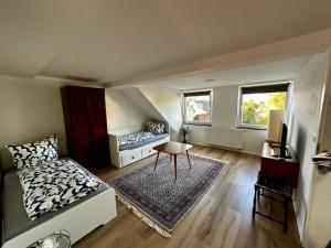Postel nebo postele na pokoji v ubytování Bee Flats