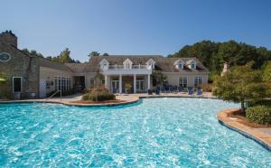 Verandas 1723 I Corporate Bd Apt I Pool I Gym内部或周边的泳池