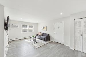 Posezení v ubytování Pine Brook 509 I Corporate 15br Apt I Parking